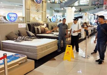 Detik-detik Siswa SMA Jatuh dari Lantai 3 Mall Solo Paragon, Diduga Idap Bipolar