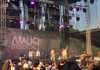 Tampil di The Sounds Project 2024, Maliq & D&rsquo;Essentials Bagi-bagi Merchandise ke Penonton