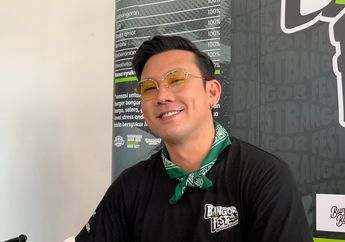 Ikut Bantu Urus Anak, Denny Sumargo Keluhkan Kurang Tidur dan Sakit Kepala