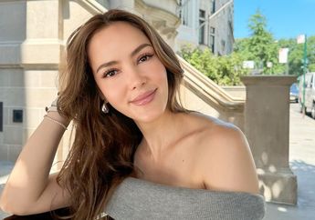 Artis dengan Gaya Paling Elegan, Tengok 5  OOTD Modis Cathy Sharon yang Gak Pernah Gagal!