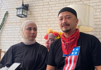 Berderai Air Mata, Ferry Maryadi Kenang Momen Terindah Bersama Ibunda