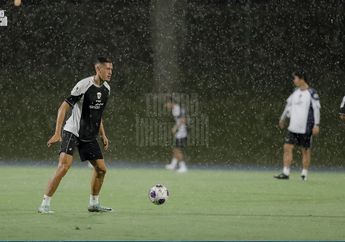 Siapa Pendamping Jay Idzes Hentikan Anak Buah Roberto Mancini-Yaya Toure?