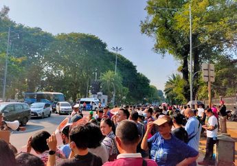 Suasana Sekitar Masjid Istiqlal Jelang Paus Fransiskus Dialog dengan Lintas Agama
