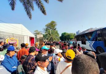 Detik-detik Kedatangan Paus Fransiskus, Masyarakat Padati Kawasan Masjid Istiqlal