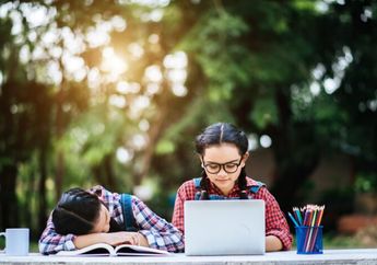 5 Shio Paling Suka Menghabiskan Masa Muda dengan Belajar, Selalu Haus Ilmu