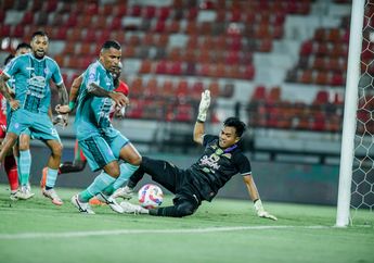 Andhika Ramadhani Kompeten Gantikan Ernando Ari di Persebaya, Mengapa Shin Tae-yong Tidak Memanggilnya?