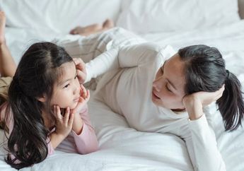 5 Shio Orangtua Paling Nyaman Dijadikan Tempat Curhat Anak, Suka Beri Wejangan Menenangkan