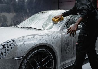 Awas! Bahaya Mencuci Mobil Pakai Sabun Cuci Piring, Dampaknya Bisa Bikin Cat Jadi Begini