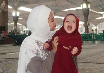 Jennifer Coppen Janji Benahi Salat Usai Pulang Umrah, Ternyata Sempat Curhat Merasa Tak Pantas Jadi Tamu Allah