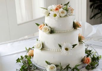 5 Tips Memilih Kue Pengantin, Sesuaikan dengan Tema Pernikahan dan Jangan Lupa Pertimbangkan Kondisi Cuaca ya!