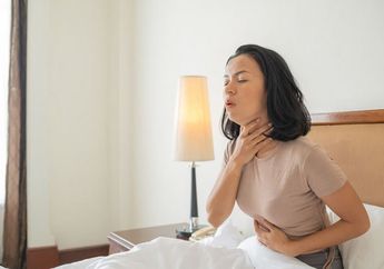 6 Tips Atasi Sakit Tenggorokan, yuk Coba Cara Ini!