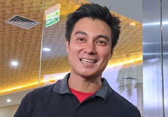 Baim Wong Kebanjiran, Suami Paula Verhoeven Asyik Santap Sahur di Tengah Genangan Air