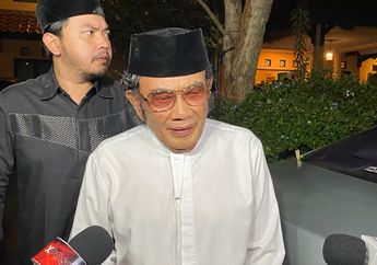 Pengajian 7 Hari Marissa Haque, Rhoma Irama Nyanyi Lagu 'Sebujur Bangkai'