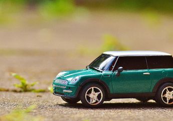 4 Tanda Saatnya Mobil Ganti Oli, Jangan Abaikan!