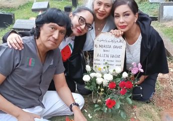 Marissa Haque Ulang Tahun, Ikang Fawzi dan Putrinya Kompak Ziarah Makam