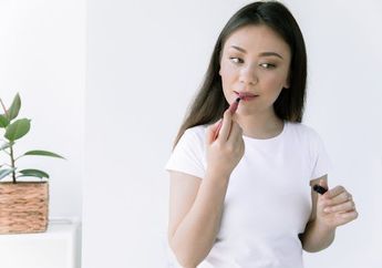 3 Shio yang Sering Lupa Pakai Lipstik, Sibuk dengan Kegiatan, Ide dan Perasaan Sendiri