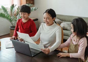 Tips Cegah Burnout: Solusi Jaga Kesehatan Mental Bagi Ibu Berperan Ganda
