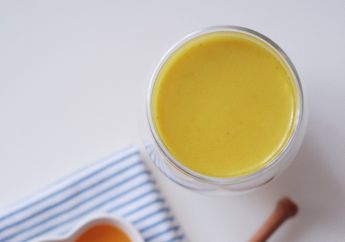 Mulai Besok Coba Rebus Kunyit dan Minum Airnya Setiap Hari, Jangan Kaget Jika Tubuh Rasakan Hal Ajaib Ini!