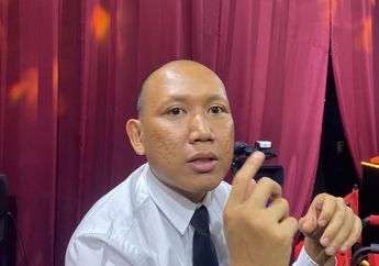 Sejajar dengan Indro Warkop dan Cak Lontong, Oki Rengga Perdana Jadi Juri Kompetisi Stand Up Comedy di Comic 8: Revolution