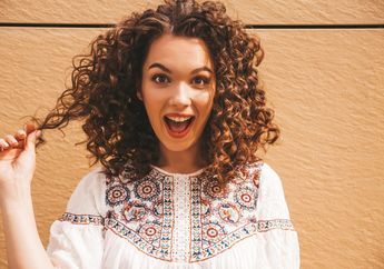 Rahasia Rambut Ikal Alami Indah Tanpa Perawatan Salon, Nomor 9 Sering Disepelekan