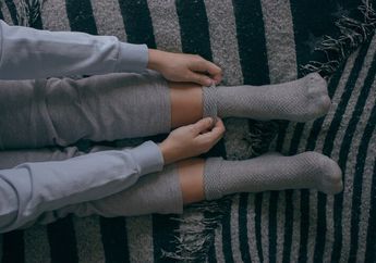 5 Shio Paling Suka Menaruh Kaus Kaki Sembarangan, Punya Selera Berbeda Soal Tata Letak Barang