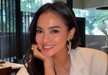 Pakai Kebaya Gonjreng dengan Warna Pink dan Merah, Kecantikan Ririn Ekawati Banjir Pujian Netizen