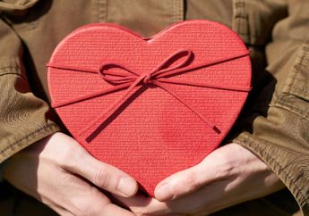 8 Inspirasi Kado Tahun Baru untuk Pacar, Kasih Hadiah yang Antimainstream yuk!