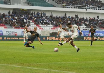 Hasil Liga 1 - Blunder Kiper Pelapis Maarten Paes, PSIS Makin Merana Kala Sanksi FIFA Melanda