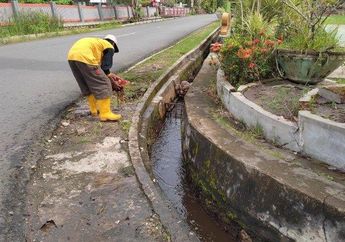 5 Arti Mimpi Jatuh ke Selokan Pertanda Buruk, Hati-hati Kehilangan Kontrol