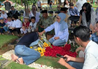 Rayakan Ultah Dante, Tamara Tyasmara Menangis Histeris di Atas Makam Putranya