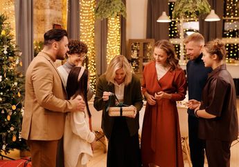 4 Kado Tahun Baru 2025 Sesuai Elemen Zodiak, Berikan Persembahan Terbaik untuk Pacar, Teman dan Keluarga