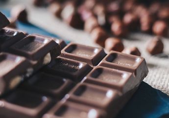 Asal Muasal Tradisi Pria Beri Hadiah ke Wanita Saat Hari Valentine, Pertanda Apakah Kalau Dikasih Cokelat?