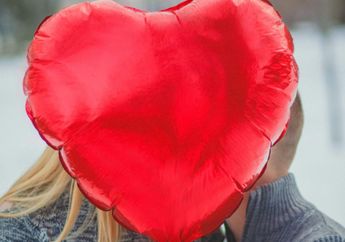 4 Arti Mimpi Mencium Orang Tak Dikenal, Waspada dengan Hasrat Terpendam!