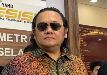 Ngotot! Farhat Abbas Bantah Mangkir Pemeriksaan Polisi atas Laporan Pengancaman Denny Sumargo