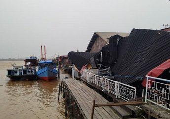 Ini Dugaan Penyebab Kapal Tongkang di Samarinda Hantam Kafe, Tali Putus dan Cuaca Buruk?