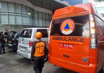 Kondisi Korban Rapuh, Tim DVI RS Polri Pantau Proses Evakuasi di TKP Kebakaran Glodok Plaza