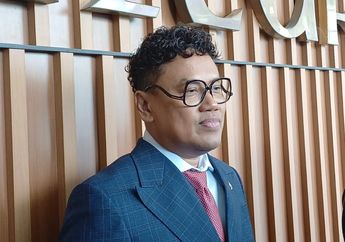 Uya Kuya Kecewa Bule yang Viralkan Dirinya Tak Tegur Orang Lain yang Ikut Rekam Kebakaran