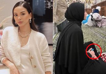 Genggam Tasbih, Alyssa Daguise Berdoa Khusyuk di Tanah Suci Jelang Pernikahan dengan Al Ghazali