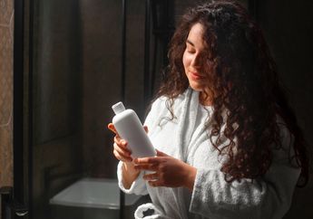 4 Manfaat Vitamin C untuk Kesehatan Rambut, Bisa Cegah Rambut Rontok!