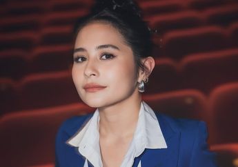 Prilly Latuconsina Berbalut Setelan Jas Saat Gala Premiere Film Perayaan Mati Rasa, Tampil Berbeda!