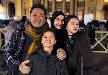 Punya Anak Remaja, Zaskia Adya Mecca Kena Tegur Guru soal Rok Pendek Putrinya