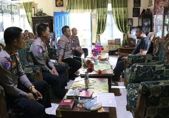 Nasib Pilu Sopir Mobil Pikap di Way Kanan Usai Kendaraan Terguling dan Durian Dijarah, Kini dapat Bantuan