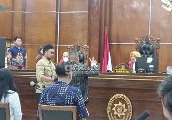 Tak Hanya Razman, Hotman Paris Turut Soroti Aksi Firdaus Oiwobo yang Buat Ricuh saat di Persidangan