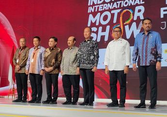 IIMS 2025 Resmi Dibuka, Menperin Harap Pulihkan Sektor Otomotif