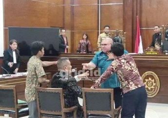 Kelakar Hotman Sebut Razman Ingin Pansos: Padahal Gue Lebih Ganteng