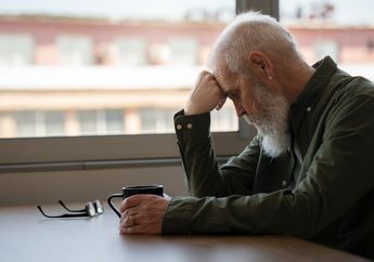  5 Hal yang Bisa Menyebabkan Terjadinya Depresi Pada Orang Tua, Tak Banyak yang Tahu!