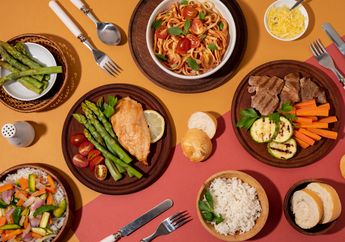 Hukum Makan dan Minum di Depan Orang yang Berpuasa Saat Ramadan 2025