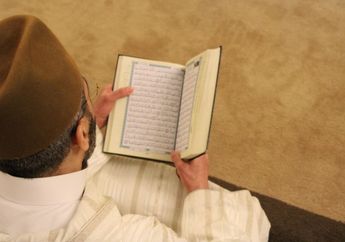 4 Keutamaan Membaca Al-Qur'an di Bulan Ramadan 2025, Satu Huruf Diganjar 10 Kali Lipat Pahala
