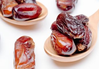 5 Manfaat Kurma, Buah Ajaib untuk Buka Puasa Ramadan 2025, Bisa Cegah Kanker hingga Alzheimer loh!
