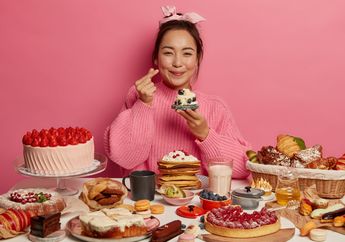 5 Tanda Kamu Mengonsumsi Gula Terlalu Banyak, Bisa Sebabkan Penuaan Loh!